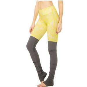 Alo Yoga Geometric Goddess Leggings